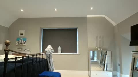 Snapshot of girlsandbikes chatting on December 3, 2024, 12:06 pm girlsandbikes online show from December 3, 2024, 12:06 pm