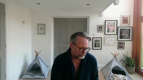 Snapshot of girlsandbikes chatting on November 2, 2025, 10:06 am girlsandbikes online show from November 2, 2025, 10:06 am