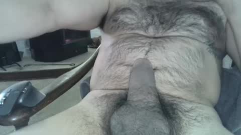 Snapshot of girthyhunguy chatting on January 6, 2025, 8:07 pm girthyhunguy online show from January 6, 2025, 8:07 pm