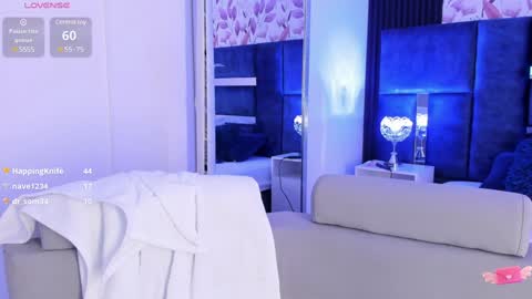     online show from January 28, 2025, 3:25 pm