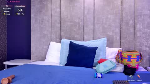     online show from October 9, 2025, 10:02 am