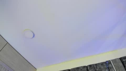     online show from October 23, 2025, 10:14 am