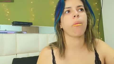 Snapshot of gisell_gomez chatting on September 20, 2025, 12:17 pm Gisell online show from September 20, 2025, 12:17 pm