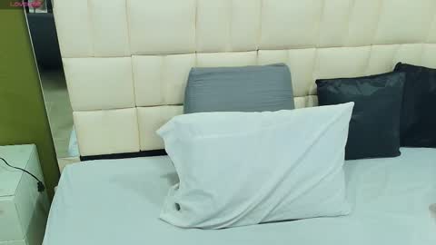 Snapshot of gisell_gomez chatting on October 9, 2025, 12:14 pm Gisell online show from October 9, 2025, 12:14 pm