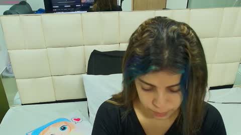 Snapshot of gisell_gomez chatting on October 27, 2025, 11:25 am Gisell online show from October 27, 2025, 11:25 am