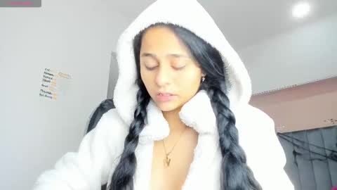 Snapshot of giselle_roldan chatting on October 29, 2025, 10:17 am GISELLE ROLDAN online show from October 29, 2025, 10:17 am