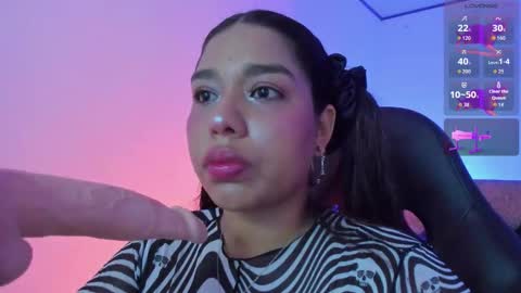 Snapshot of giselle_upp chatting on November 6, 2025, 12:22 am Giselle online show from November 6, 2025, 12:22 am