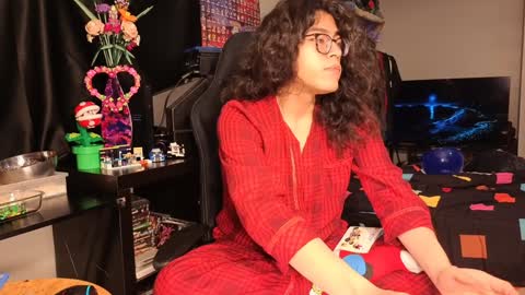 glaceon9 online show from February 3, 2025, 7:29 am