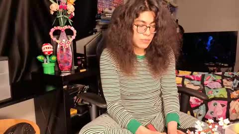 glaceon9 online show from February 20, 2025, 4:18 am