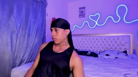 Snapshot of glader_guy chatting on September 30, 2025, 10:37 pm only for you bby  online show from September 30, 2025, 10:37 pm