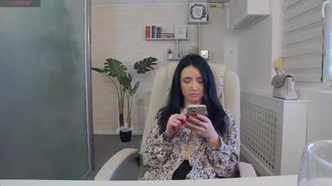 Snapshot of glamkate chatting on March 7, 2025, 10:24 am online show from March 7, 2025, 10:24 am