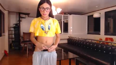 Snapshot of gleiahong chatting on September 21, 2025, 12:07 pm gleiahong online show from September 21, 2025, 12:07 pm