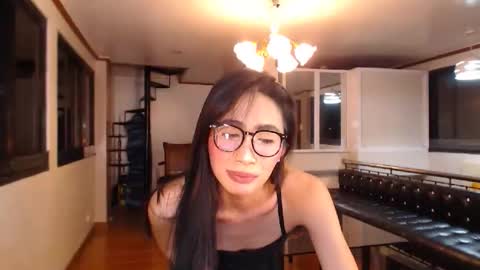 Snapshot of gleiahong chatting on October 15, 2025, 12:27 pm gleiahong online show from October 15, 2025, 12:27 pm