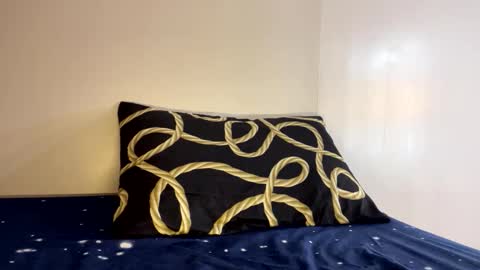 Snapshot of gleiahong chatting on December 15, 2025, 3:11 am gleiahong online show from December 15, 2025, 3:11 am