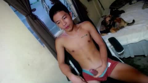 glenndou_daxs online show from November 24, 2025, 8:58 am