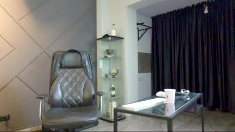 Matthew .. for short call me Matt online show from January 3, 2025, 5:50 am