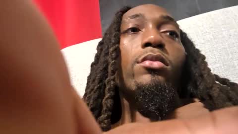 Snapshot of glomightyj chatting on December 15, 2025, 5:34 am glomightyj online show from December 15, 2025, 5:34 am