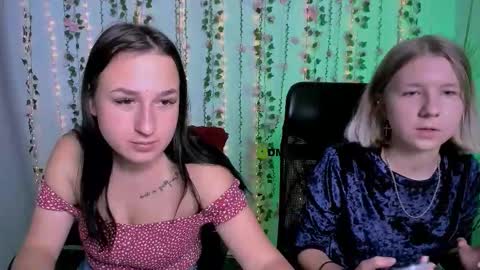 Snapshot of gloria_bubble chatting on September 30, 2025, 5:45 am your dream online show from September 30, 2025, 5:45 am