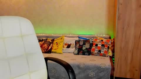 Gloria Wood online show from February 7, 2025, 4:14 pm