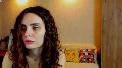 Gloria Wood online show from October 30, 2025, 3:35 pm