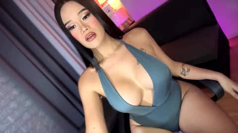 shy online show from November 19, 2025, 6:41 pm