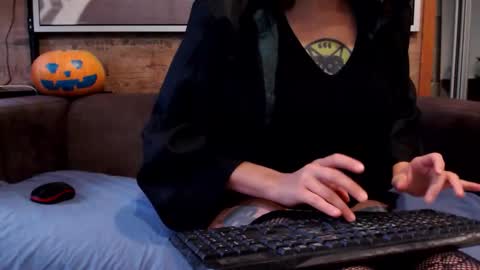 Tanya online show from October 23, 2025, 9:41 am