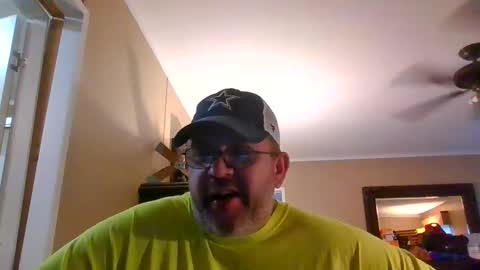 Snapshot of gobey33 chatting on October 7, 2025, 6:16 pm IDKIDCIDGAF online show from October 7, 2025, 6:16 pm