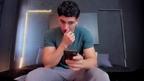 steven online show from December 4, 2024, 12:25 pm