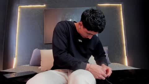 steven online show from December 9, 2024, 3:44 pm