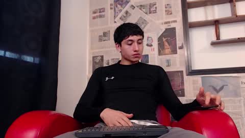 steven online show from November 28, 2025, 2:42 pm