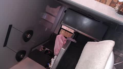 daniela online show from February 4, 2025, 7:44 pm