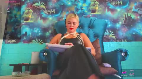 Mrs. Isabella online show from October 13, 2025, 4:12 am