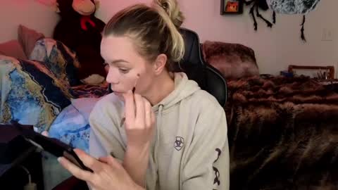 Patricia Mars           Goddess of Mars twitter thegoddessmindy online show from January 28, 2025, 2:53 pm