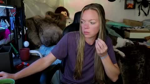 Patricia Mars           Goddess of Mars twitter thegoddessmindy online show from October 7, 2025, 3:31 pm