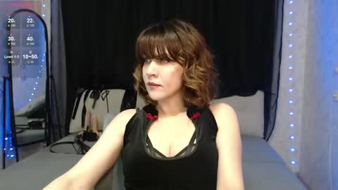 Snapshot of goddess_orsa chatting on February 17, 2025, 3:53 pm Orsa online show from February 17, 2025, 3:53 pm