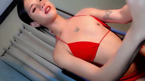 YOUR GODDESS RIAN online show from October 4, 2025, 4:10 am