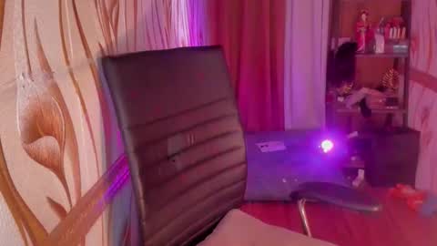 Snapshot of goddessbarbiecum4u chatting on October 18, 2025, 6:37 am Barbie Brown online show from October 18, 2025, 6:37 am