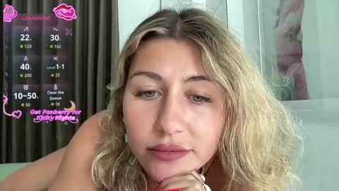 Snapshot of goddessdove chatting on November 23, 2025, 3:50 am GoddessDove online show from November 23, 2025, 3:50 am