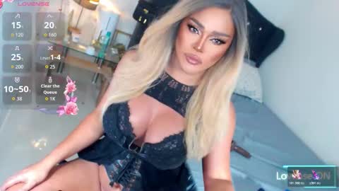 Miss Anna online show from November 26, 2025, 8:26 am