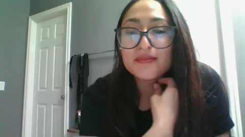 Snapshot of goddessxxrosexx chatting on December 22, 2024, 8:05 am GoddessxxRosexx online show from December 22, 2024, 8:05 am