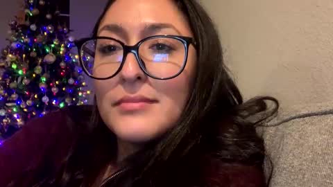 Snapshot of goddessxxrosexx chatting on December 27, 2024, 5:09 am GoddessxxRosexx online show from December 27, 2024, 5:09 am