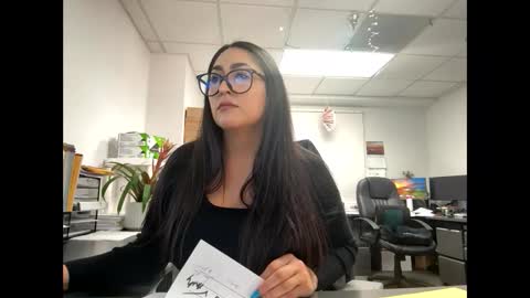 Snapshot of goddessxxrosexx chatting on March 7, 2025, 7:27 pm GoddessxxRosexx online show from March 7, 2025, 7:27 pm