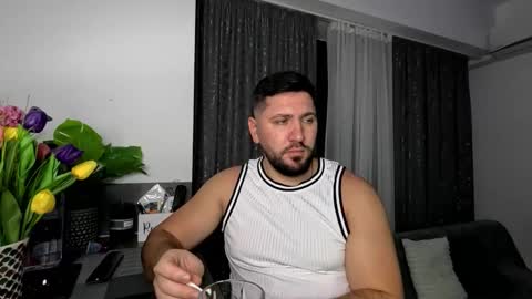 gold_alpha_boy online show from November 13, 2025, 7:46 pm