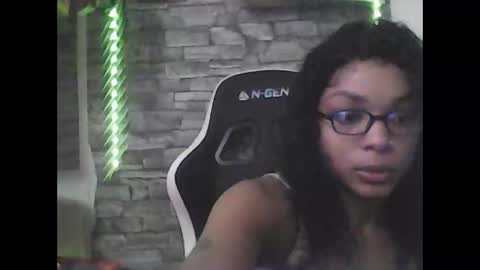 Snapshot of goldamethyst98 chatting on October 13, 2025, 2:55 am Amethyst online show from October 13, 2025, 2:55 am