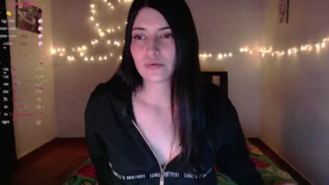 goldencandycotton online show from February 10, 2025, 9:14 am