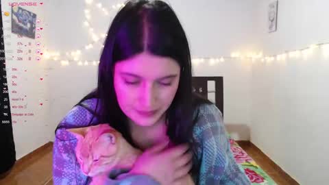 goldencandycotton online show from February 14, 2025, 8:42 am