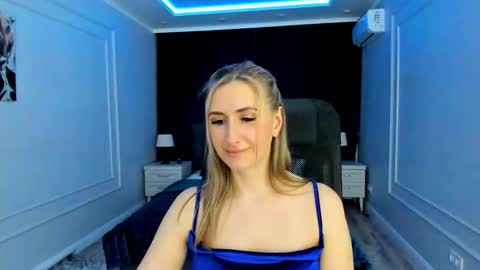 Olivia online show from February 12, 2025, 4:44 pm