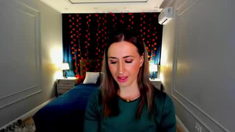 Olivia online show from November 11, 2025, 3:50 am