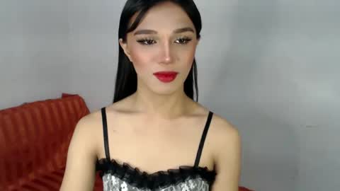 Lily is Gold online show from February 6, 2025, 11:04 pm