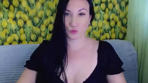 Snapshot of goldmoonn chatting on September 13, 2025, 2:28 pm goldmoonn online show from September 13, 2025, 2:28 pm